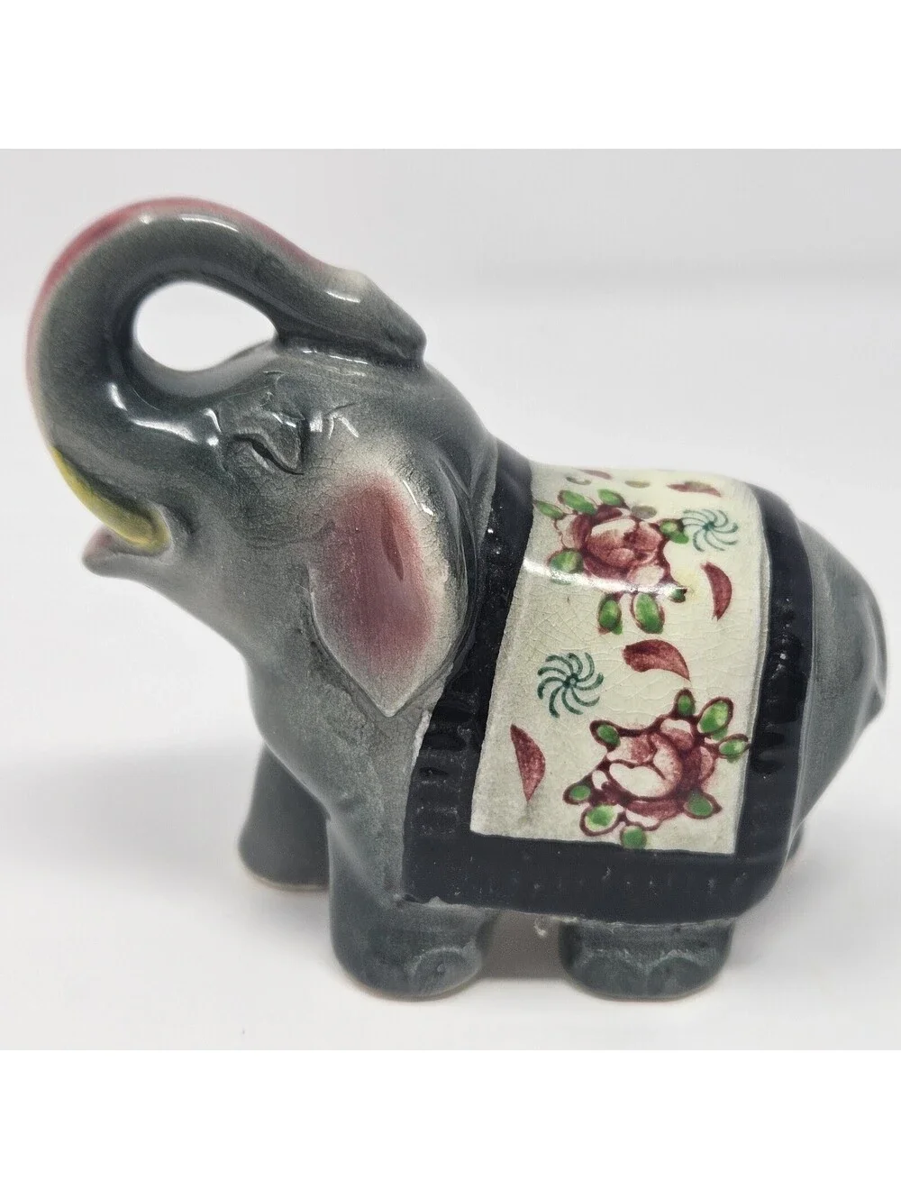 Vintage Made In Japan Porcelain Circus Elephants Salt & Pepper Shakers Trunks Up